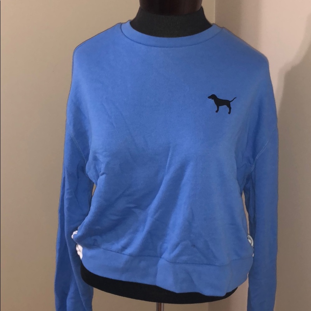 Crewneck w/ lace up sides